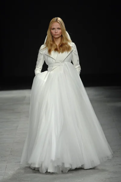 Look 30